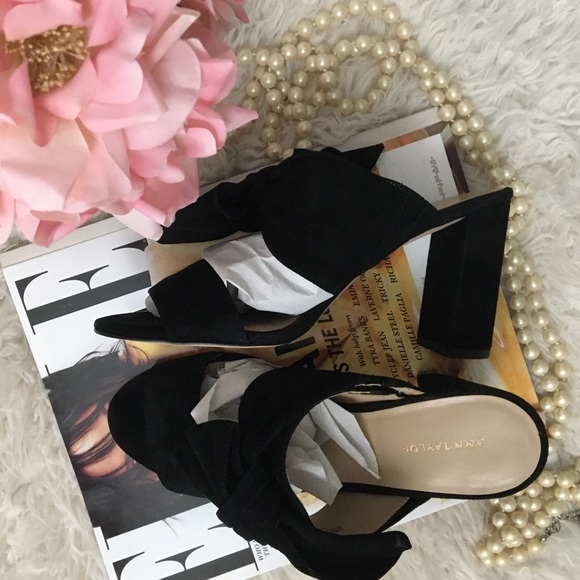 NIB • ANN TAYLOR Black Bow Heeled Slides - Picture 15 of 16
